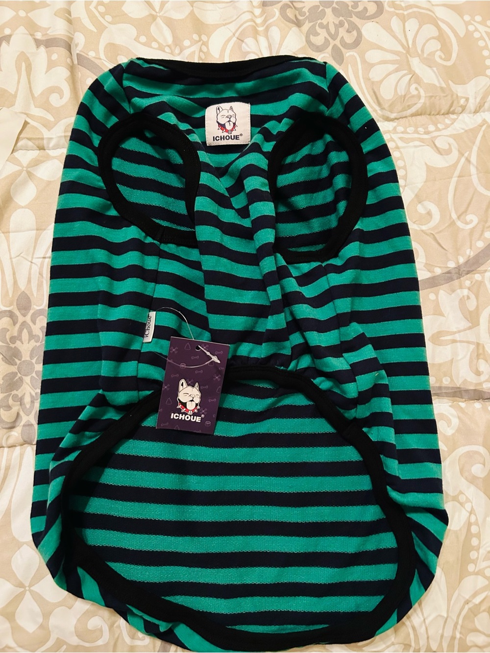 Dogs attire 2xl brand new